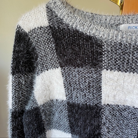 2/$30 || Ricki’s Super Soft Checkered Sweater - Picture 4 of 5